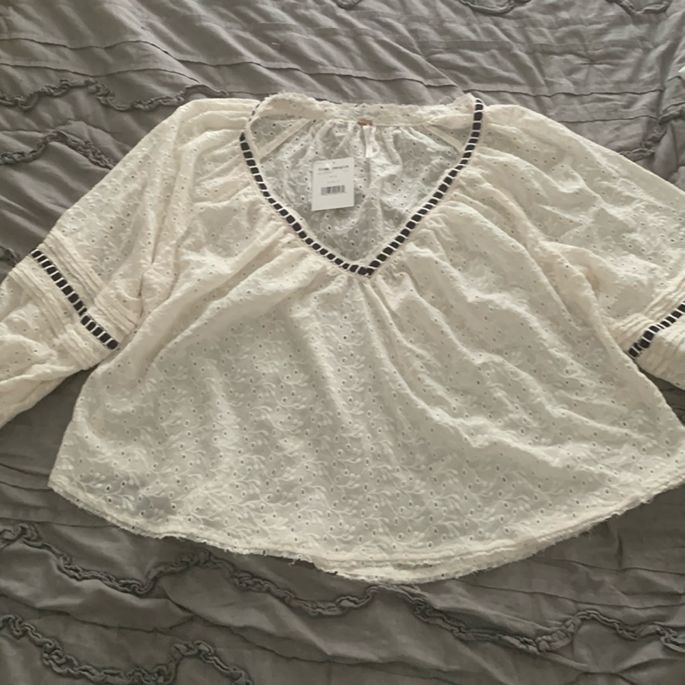 Lightweight Ivory Eyelet V-Neck Peasant Top